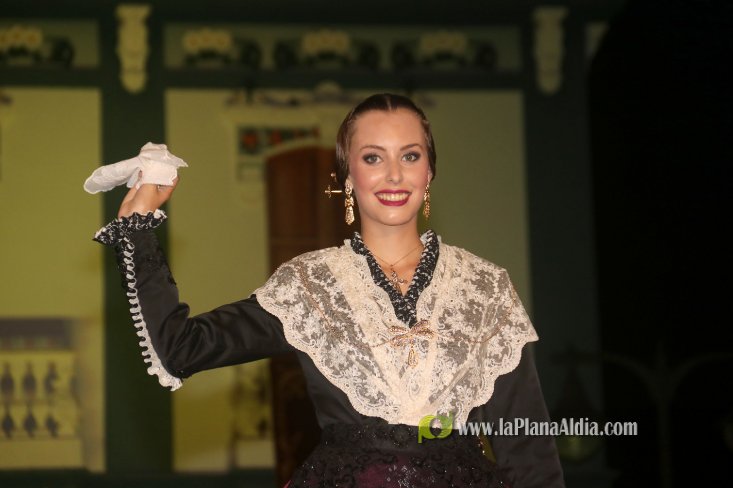 Les Alqueries corona a Inma Fornet com a la reina de les festes 2018