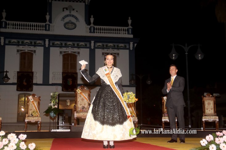 Les Alqueries corona a Inma Fornet com a la reina de les festes 2018