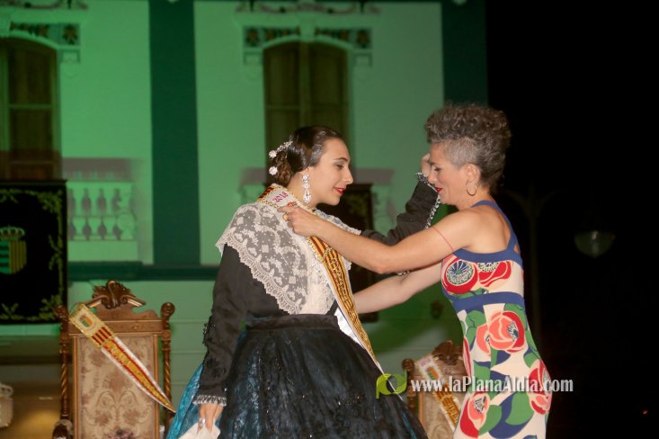 Les Alqueries corona a Inma Fornet com a la reina de les festes 2018