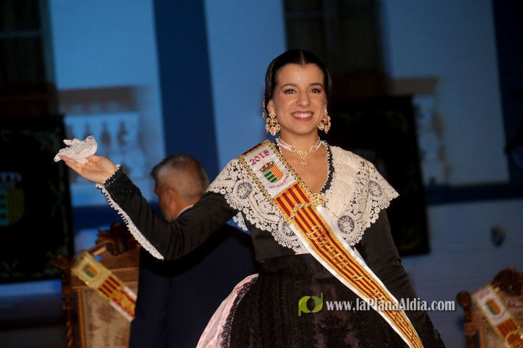 Les Alqueries corona a Inma Fornet com a la reina de les festes 2018