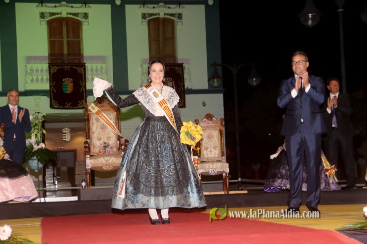 Les Alqueries corona a Inma Fornet com a la reina de les festes 2018