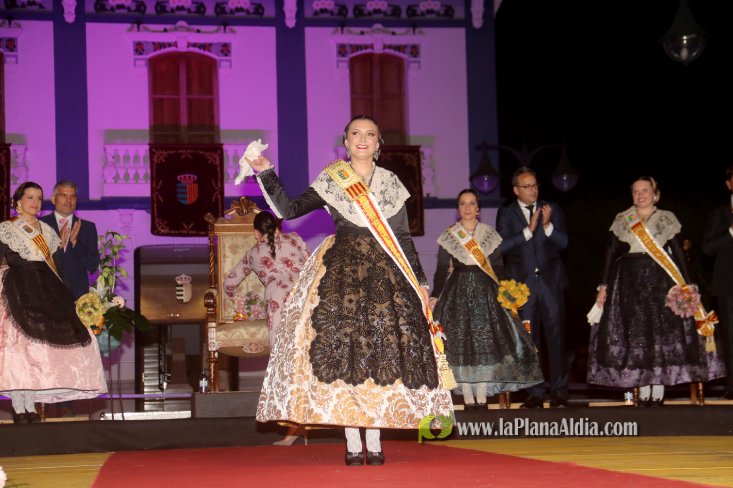 Les Alqueries corona a Inma Fornet com a la reina de les festes 2018