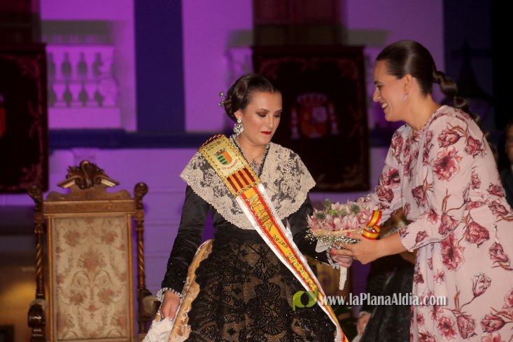 Les Alqueries corona a Inma Fornet com a la reina de les festes 2018