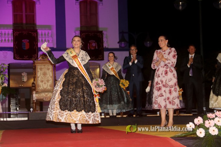 Les Alqueries corona a Inma Fornet com a la reina de les festes 2018