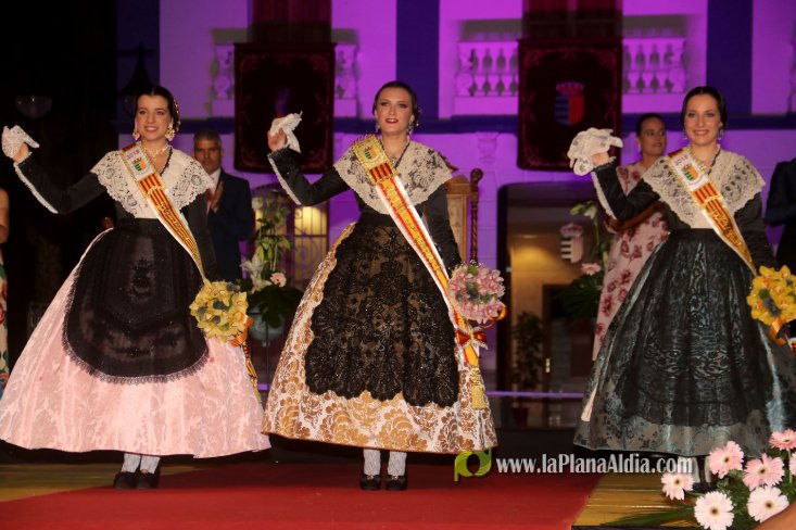 Les Alqueries corona a Inma Fornet com a la reina de les festes 2018