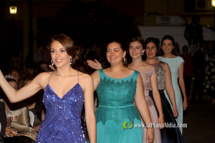 Les Alqueries corona a Inma Fornet com a la reina de les festes 2018