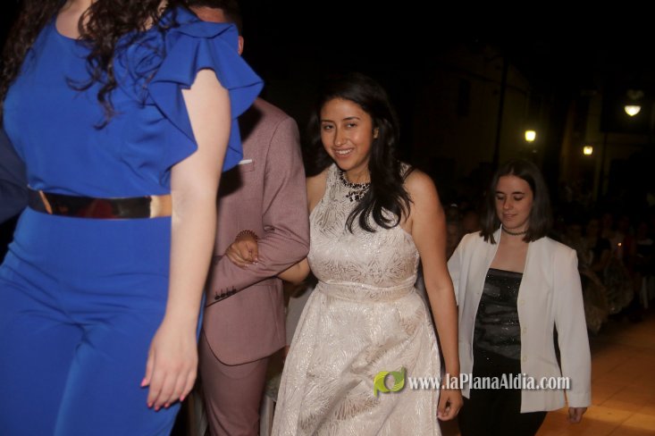 Les Alqueries corona a Inma Fornet com a la reina de les festes 2018