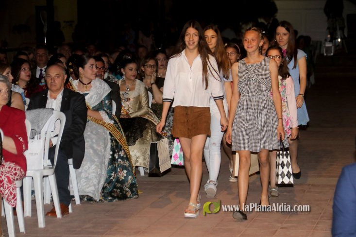 Les Alqueries corona a Inma Fornet com a la reina de les festes 2018