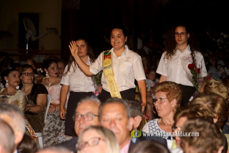 Les Alqueries corona a Inma Fornet com a la reina de les festes 2018