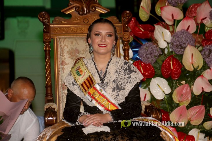 Les Alqueries corona a Inma Fornet com a la reina de les festes 2018