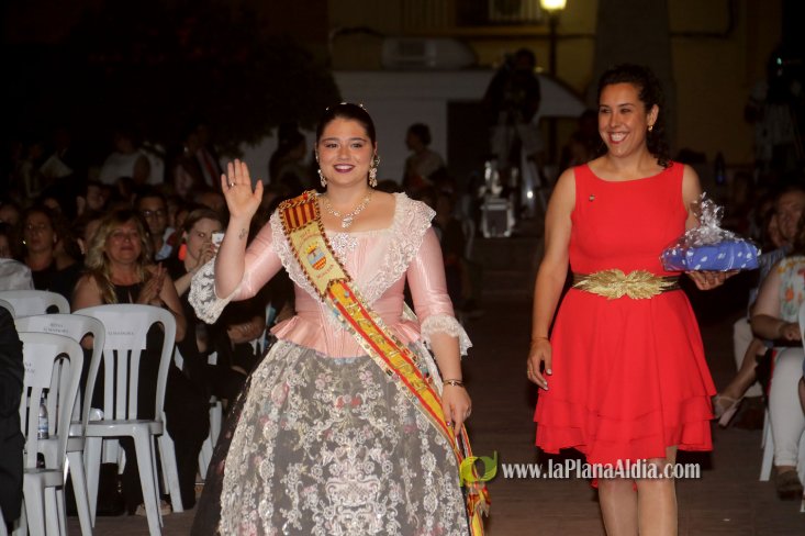 Les Alqueries corona a Inma Fornet com a la reina de les festes 2018