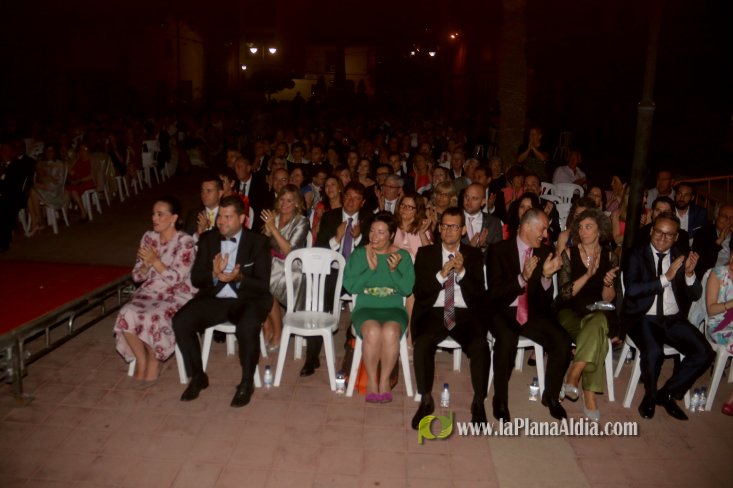 Les Alqueries corona a Inma Fornet com a la reina de les festes 2018