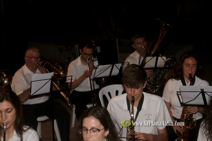 Les Alqueries corona a Inma Fornet com a la reina de les festes 2018