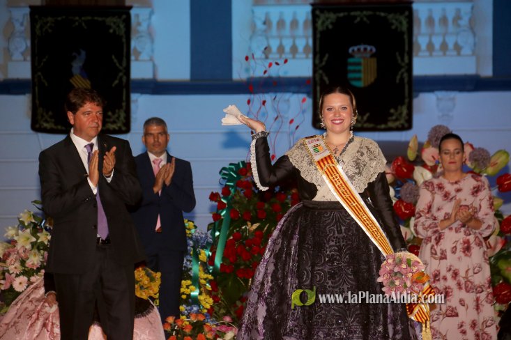 Les Alqueries corona a Inma Fornet com a la reina de les festes 2018