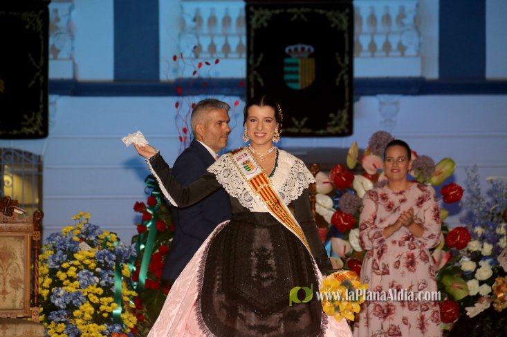 Les Alqueries corona a Inma Fornet com a la reina de les festes 2018