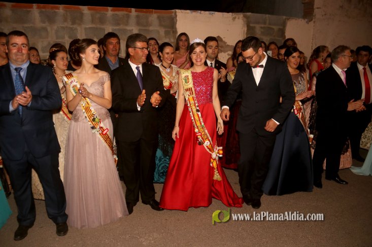 Les Alqueries corona a Inma Fornet com a la reina de les festes 2018