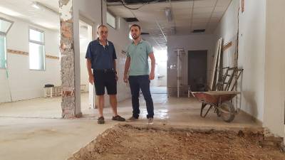 El Ayuntamiento de la Vall d?Uix reforma los cuatro vestuarios del Polideportivo Municipal
