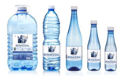 Un nuevo tapn mejora la apertura de las botellas de Agua de Benassal