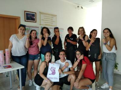 Almenara llana una campanya contra les agressions sexistes en les festes patronals