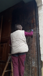 Palanques restaura la puerta de la Iglesia