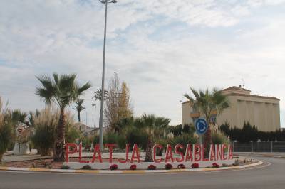 Almenara demana als bancs la installaci de caixers automtics a la platja Casablanca