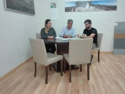 Dos joves s'incorporen a la plantilla de l'Ajuntament de Rosell amb el programa Avalem Joves