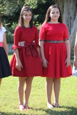 Las Reinas Falleras de Burriana 2020 se fotografían con las Falleras Mayores del próximo ejercicio