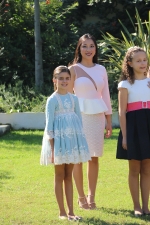 Las Reinas Falleras de Burriana 2020 se fotografían con las Falleras Mayores del próximo ejercicio