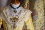 Amatista y ?palo, los colores escogidos por las Reinas Falleras de Burriana  para sus trajes oficiales