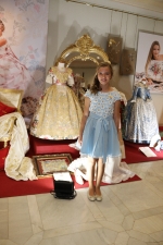 Amatista y ?palo, los colores escogidos por las Reinas Falleras de Burriana  para sus trajes oficiales