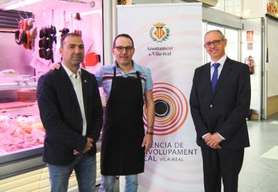 Caixa Rural i el Mercat Central col·laboren en el repartiment de lots nadalencs de l'entitat, que s'entregaran al recinte municipal del 27 de novembre al 5 de desembre