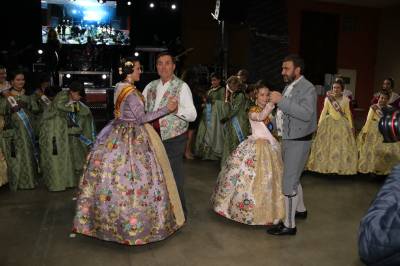 El baile en homenaje a las Reinas Falleras 2020 abre el camino a las exaltaciones