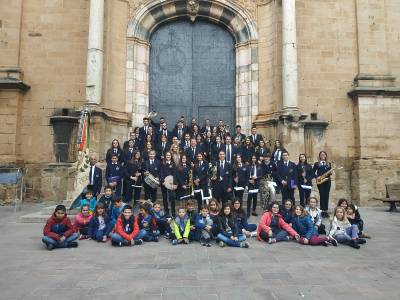 La Uni Musical Santa Ceclia de Cabanes incorpora 13 nous membres en la festivitat de la seua patrona