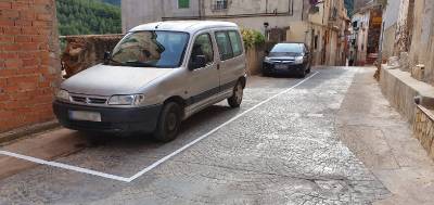 L'Ajuntament dAlfondeguilla regula l'aparcament en diversos punts del municipi