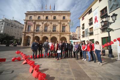 Castell se moviliza contra la 'serofobia' en el Da Internacional de la Lucha contra el Sida 