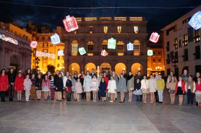 Castell enciende la iluminacin navidea