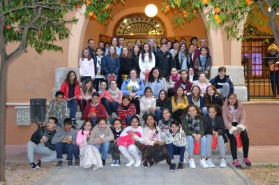 El Ayuntamiento de la Vall d?Uix reconoce al alumnado mediador de los colegios e IES
