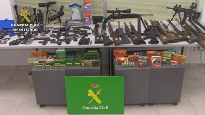 La Guardia Civil desmantela un taller clandestino de rehabilitacin de armas de fuego