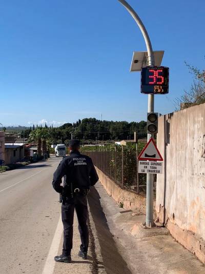 Instalan dos radares informativos en Almenara