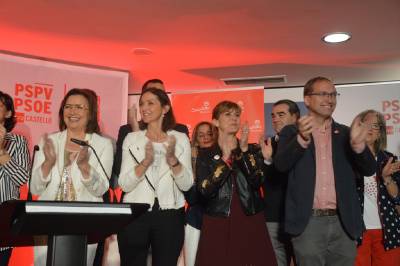 La ministra Reyes Maroto respalda la candidatura de Xaro Miralles para Benicarl y pide el voto para el PSOE ?porque en estos momentos representa el voto til?