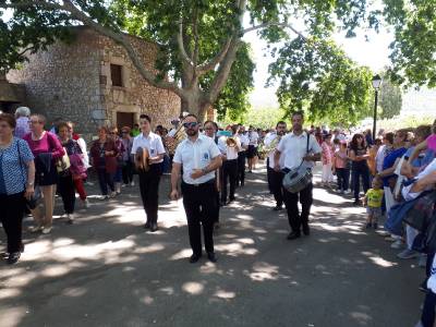 La romera a la ermita culmina las fiestas de Canet en honor a Santa Isabel
