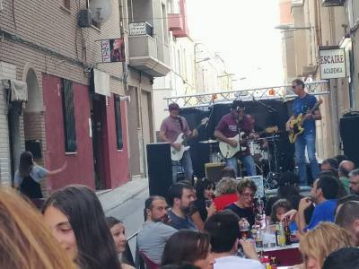 Gran xito de los Tardeos promovidos entre el Ayuntamiento, los pubs y los grupos de musica locales
