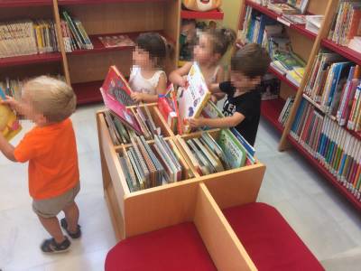L'Escola Infantil Municipal d'Almenara fomenta la lectura