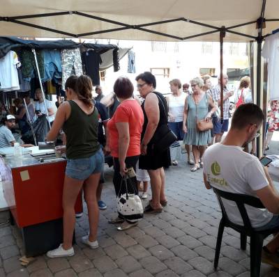 El Ayuntamiento de Segorbe repartir granizado de limn en el mercado, en la plaza del Almudn