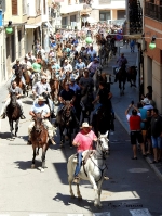 La Entrada Campera da el pistoletazo de salida a los actos taurinos de las fiestas de les Coves de Vinromà  