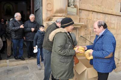 Les Useres prepara ms de 5.000 rollos para honrar a Sant Antoni