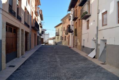 Última fase de les obres del carrer Alt de Sant Francesc de Morella