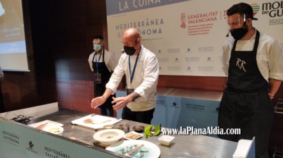El chef Raúl Resino pone en valor el pescado de Benicarló, Vinaròs y Peñíscola en Gastrónoma