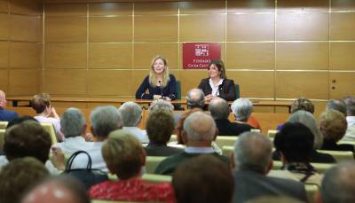 Castell rinde homenaje a las 58 parejas que han cumplido sus Bodas de Oro