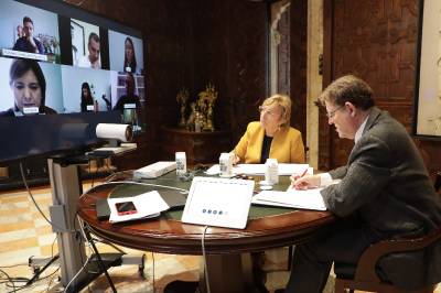 Ximo Puig: 'Tan importante como la actuacin del personal sanitario es el comportamiento de las personas quedndose en casa'